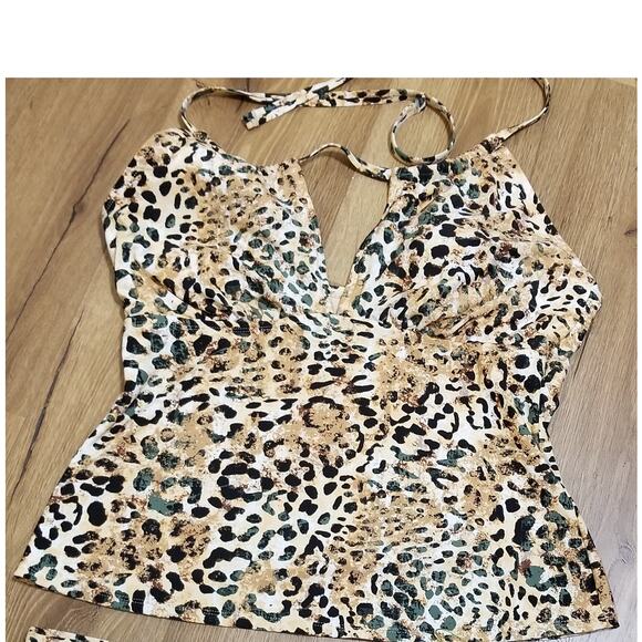 NWTs-MYNAH Swimwear Women's Plus Size 16W Leopard Print Tankini Bathing Suit Top - Picture 1 of 8